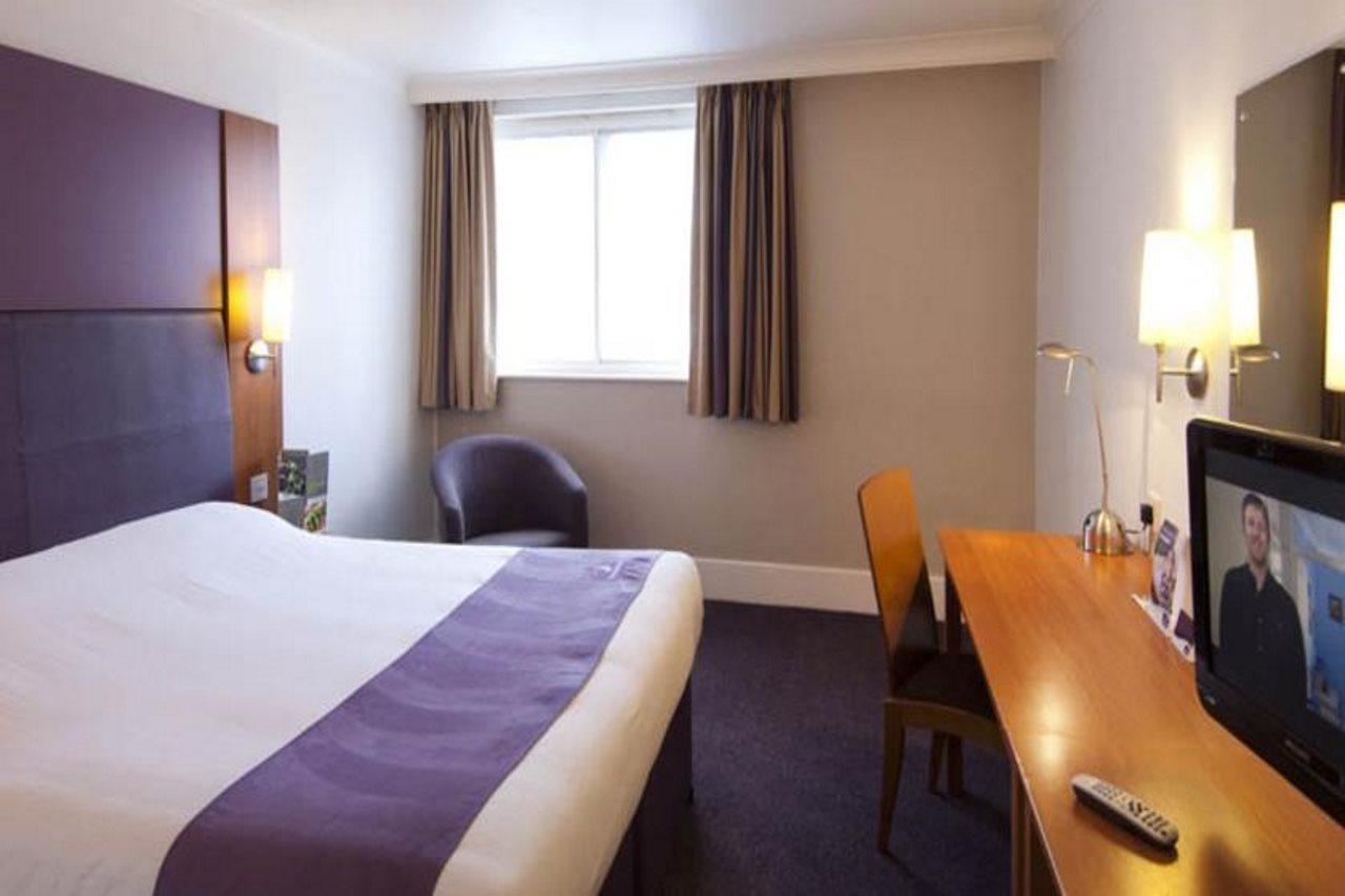 Premier Inn Kettering Dış mekan fotoğraf